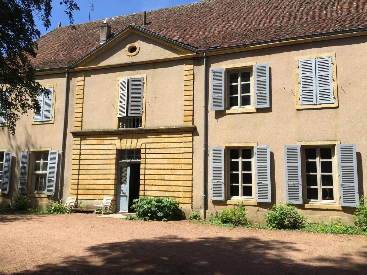 La Maison Des Peres Charolles Luaran gambar